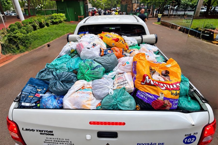Banco de Rações recebe cerca de 300 kg de alimentos do Encontro de Salsichas