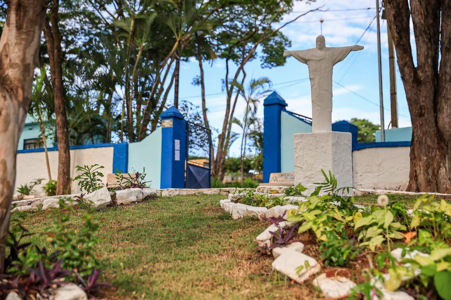 Prefeitura prepara cemitérios municipais para receber 50 mil pessoas no Dia de Finados